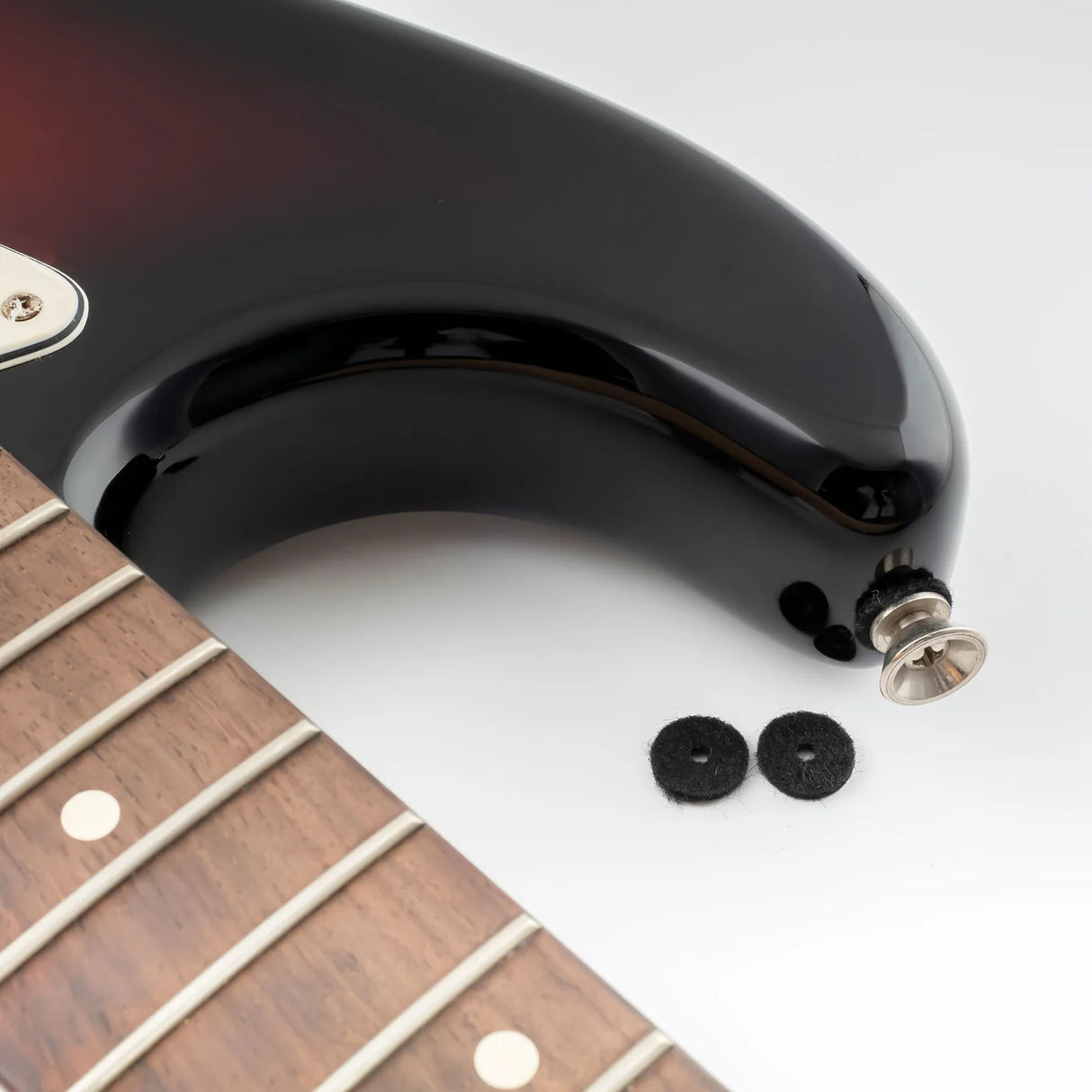 Musiclily Basic Guitar Strap Button Felt Washers x2 Black or White