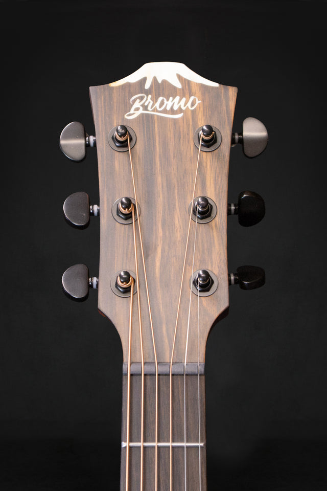 Bromo Rocky Mountain BAR5CE Electro-Acoustic Guitar