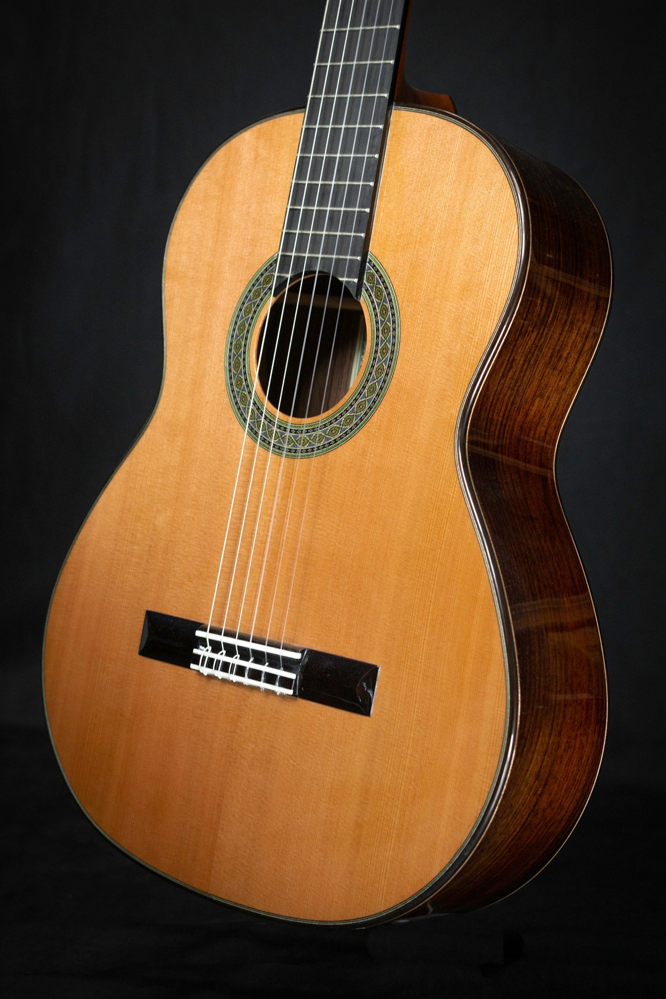 Salvador Cortez CC - 110 Master Series Classical Guitar - Classical Guitars - Salvador Cortez